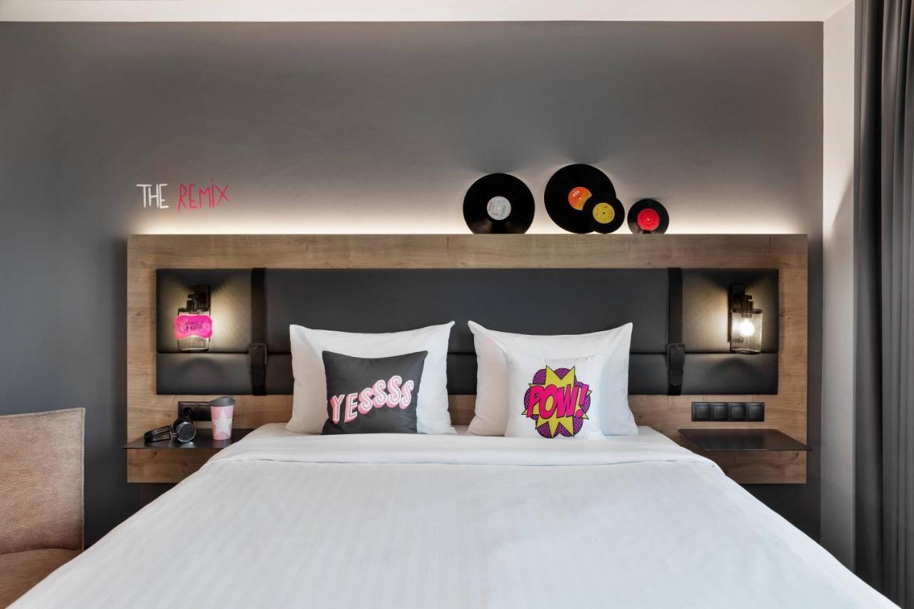 Moxy Bucharest Old Town Hotel Екстериор снимка